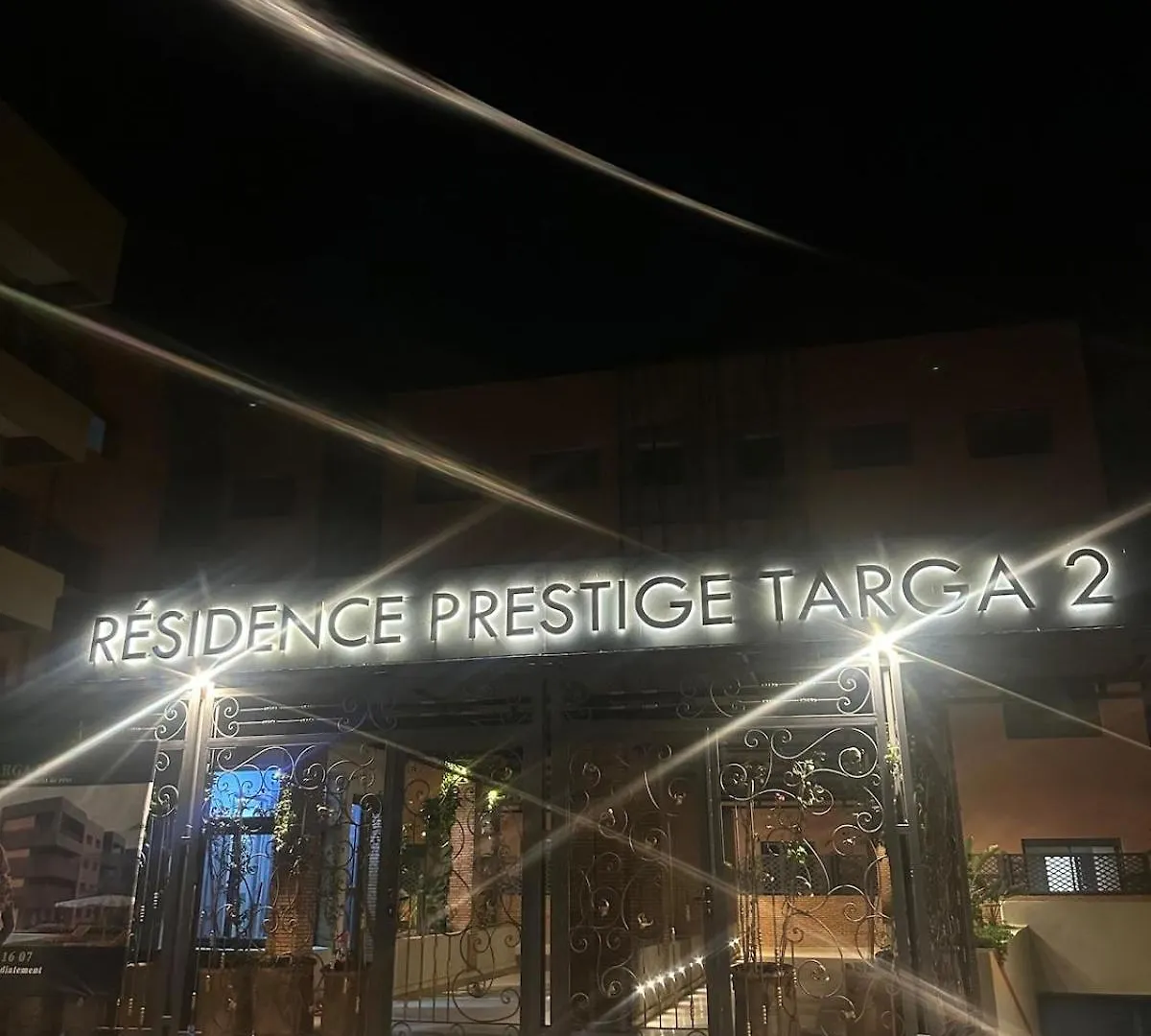 New And Luxurious Apartment With A Pool 马拉喀什